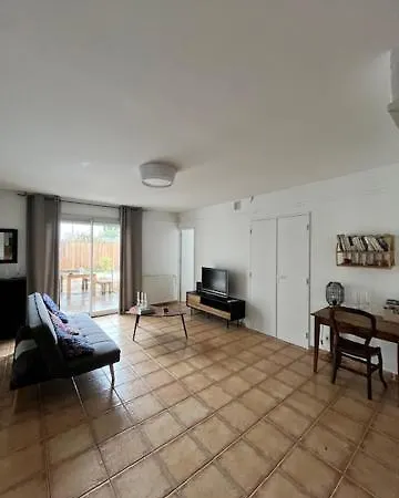 Le Repos Avec Piscine Proche De Bordeaux *